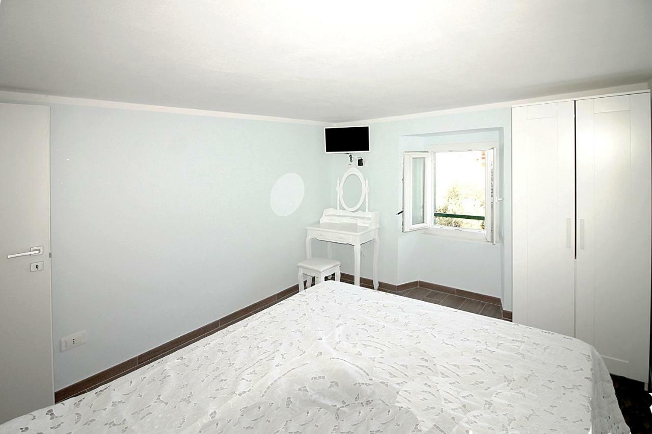 Il Borgo Antico Apartment ลาสเปเซีย ภายนอก รูปภาพ